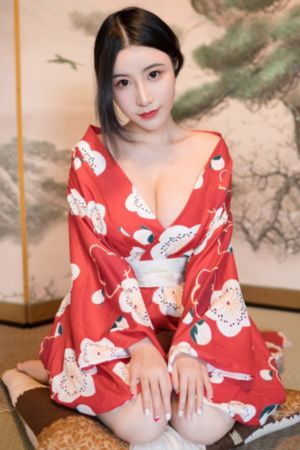 黑色裤子剪烂的图片_HD免费高清观看